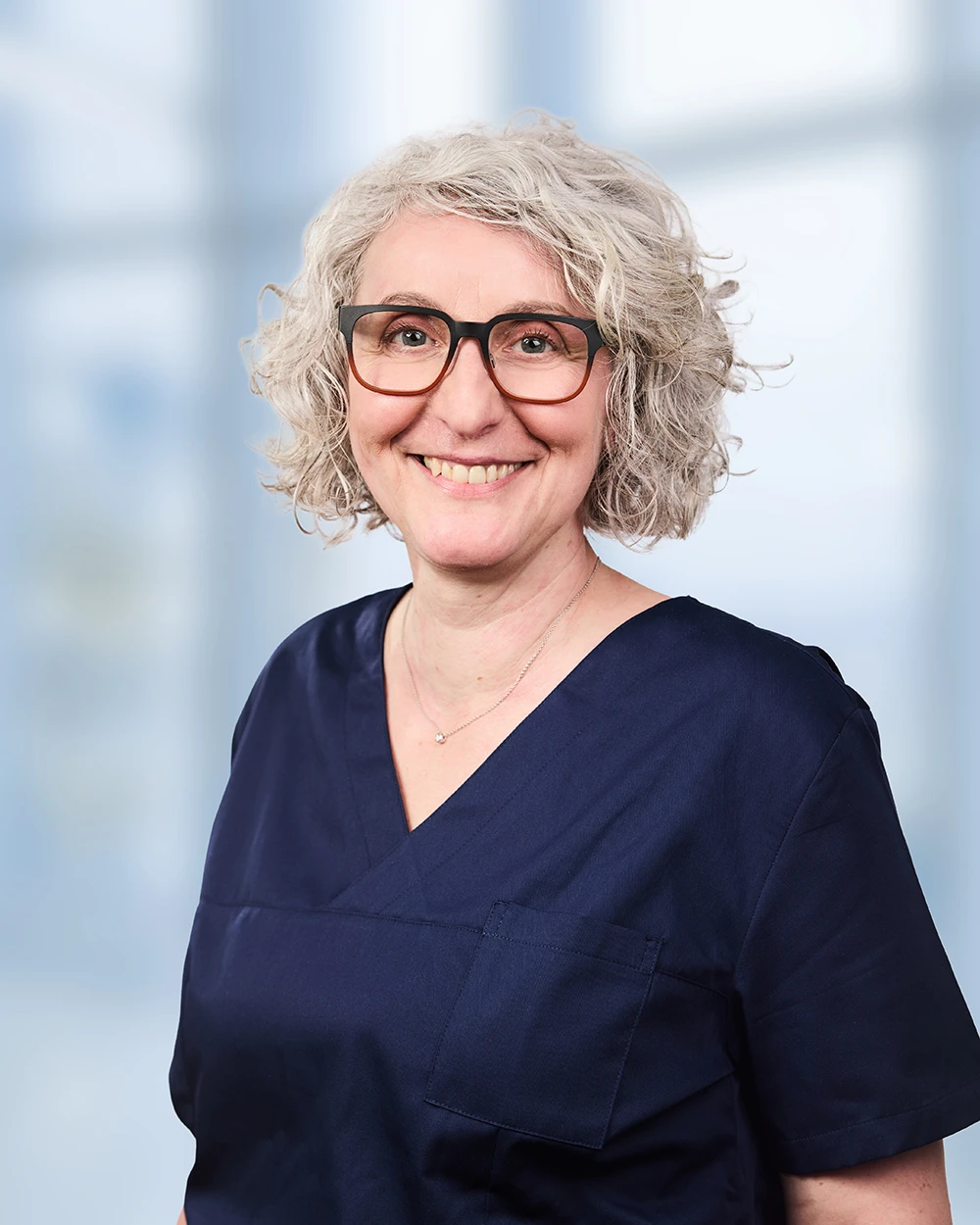 Sandra – Verwaltung, Prophylaxe, Assistenz Sandra – Verwaltung, Prophylaxe, Assistenz